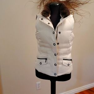 Eddie Bauer Cream Puffer Vest with Faux Fur Collar